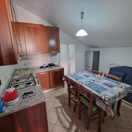 Palm House Apartment อัลเบงกา ภายนอก รูปภาพ